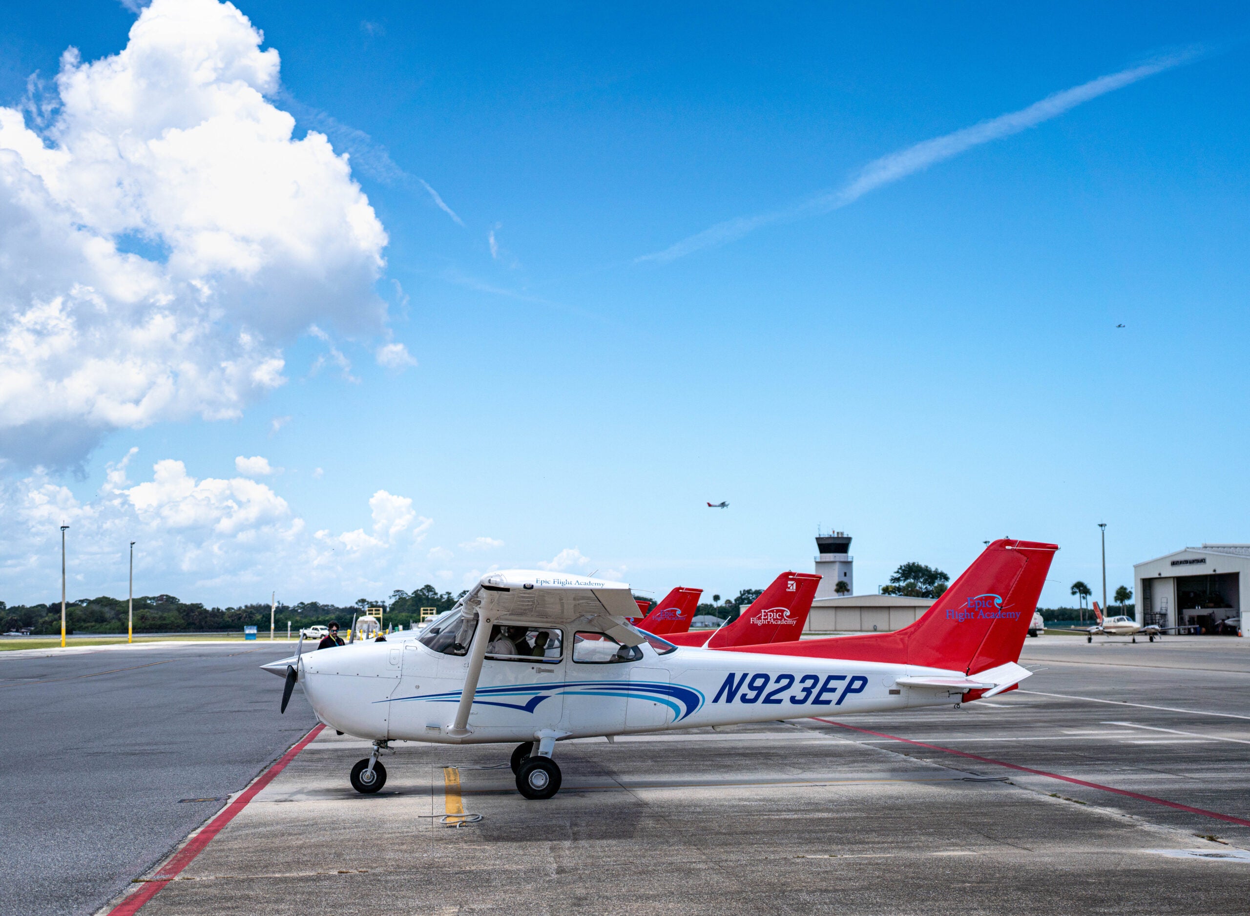   The first class of A&Ps at Epic Flight Academy's newest facility in Cincinnati/Northern Kentucky have graduated. [Credit: Epic Flight Academy]