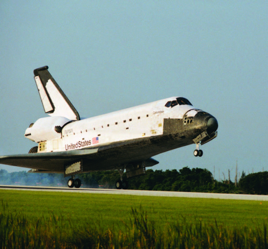 Space shuttle landing [Credit: NASA]
