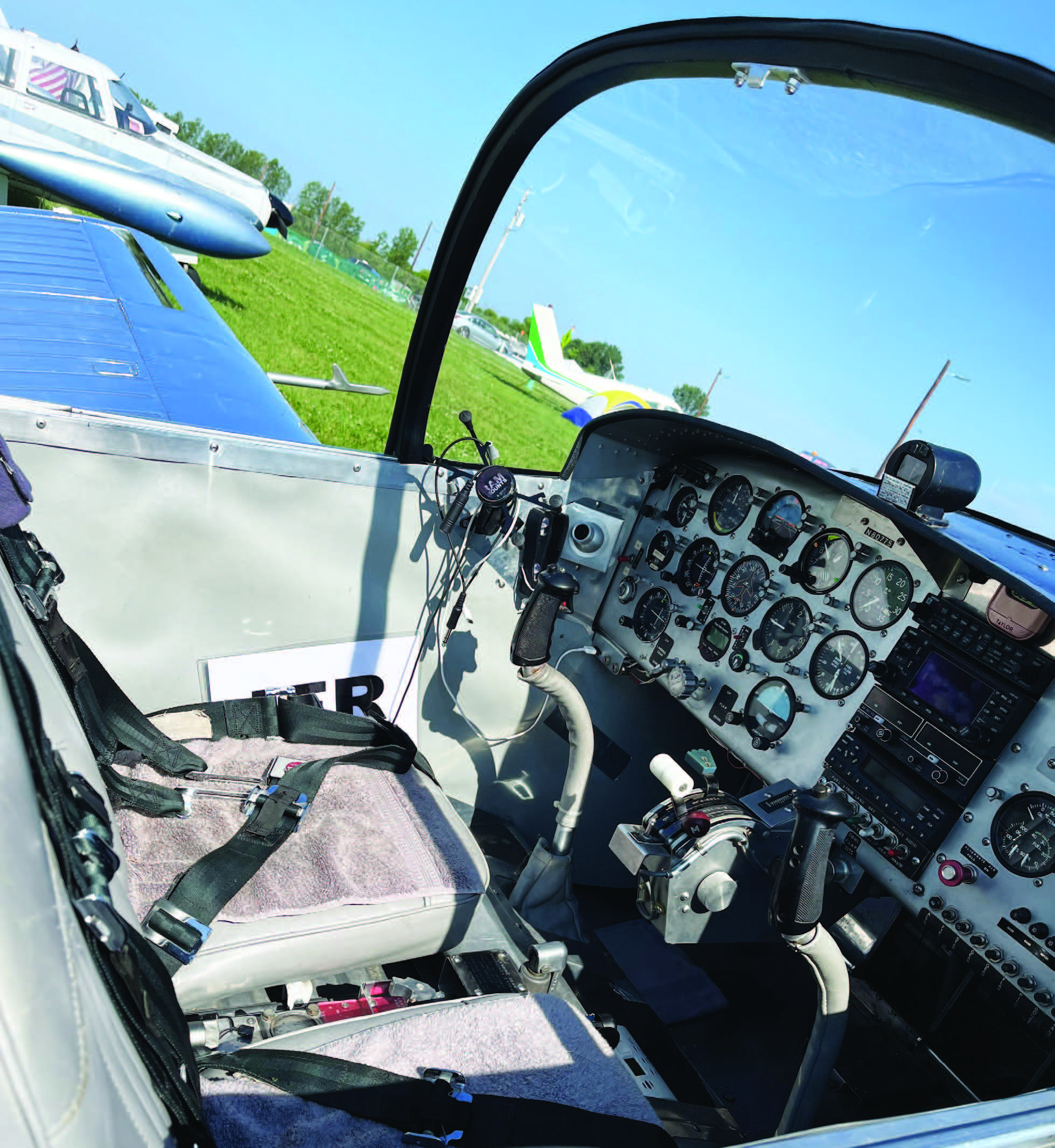 The interior of Gary Moore’s Swift reflects it is an all-weather bird. [Credit: Meg Godlewski]