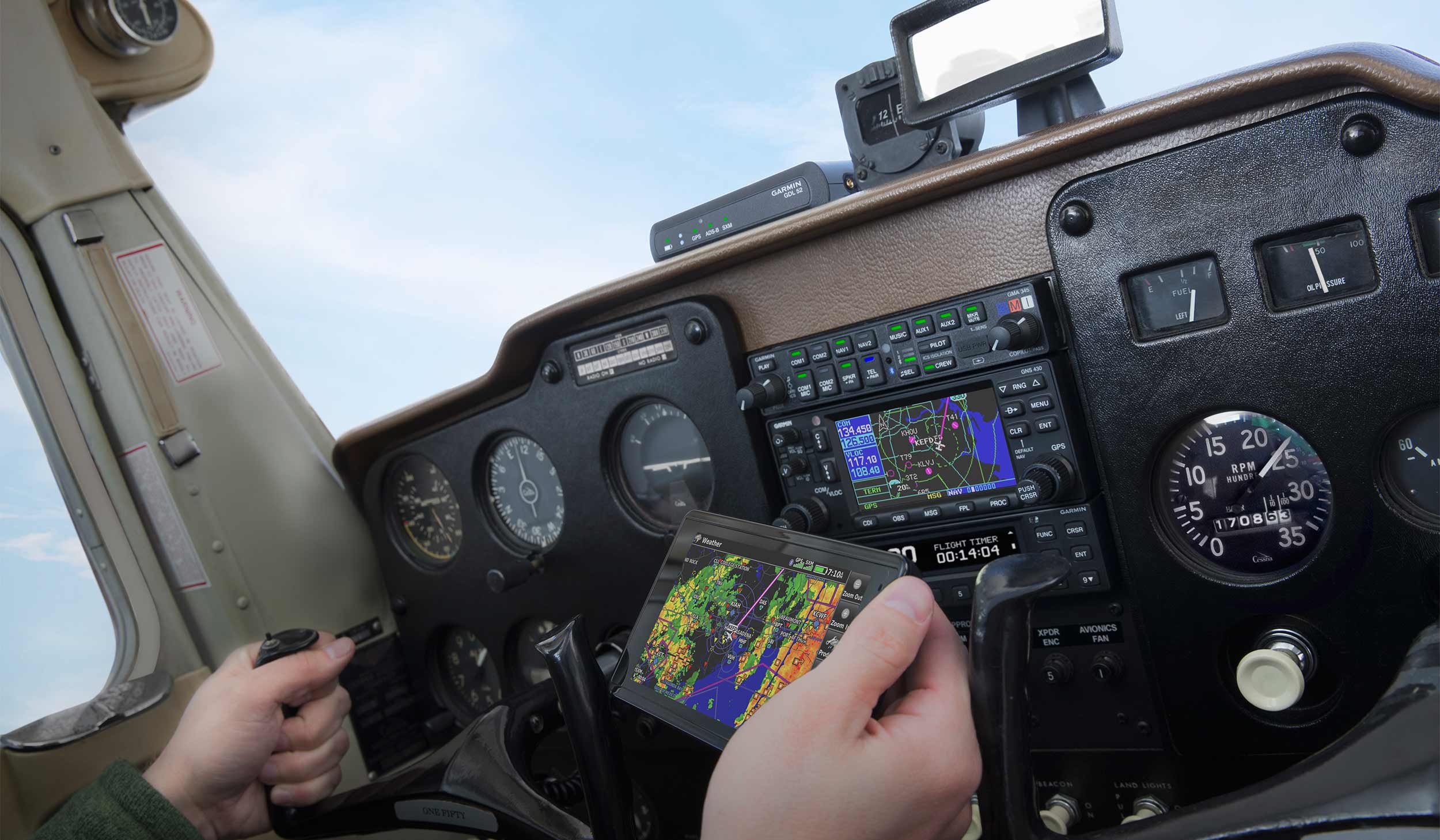 Garmin’s GDL 52 offers GPS, ADS-B and Sirius XM as a full package of data for portable tablets or smartphones.[Credit: Garmin]