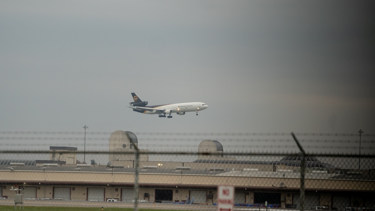 A UPS MD-11F aircraft