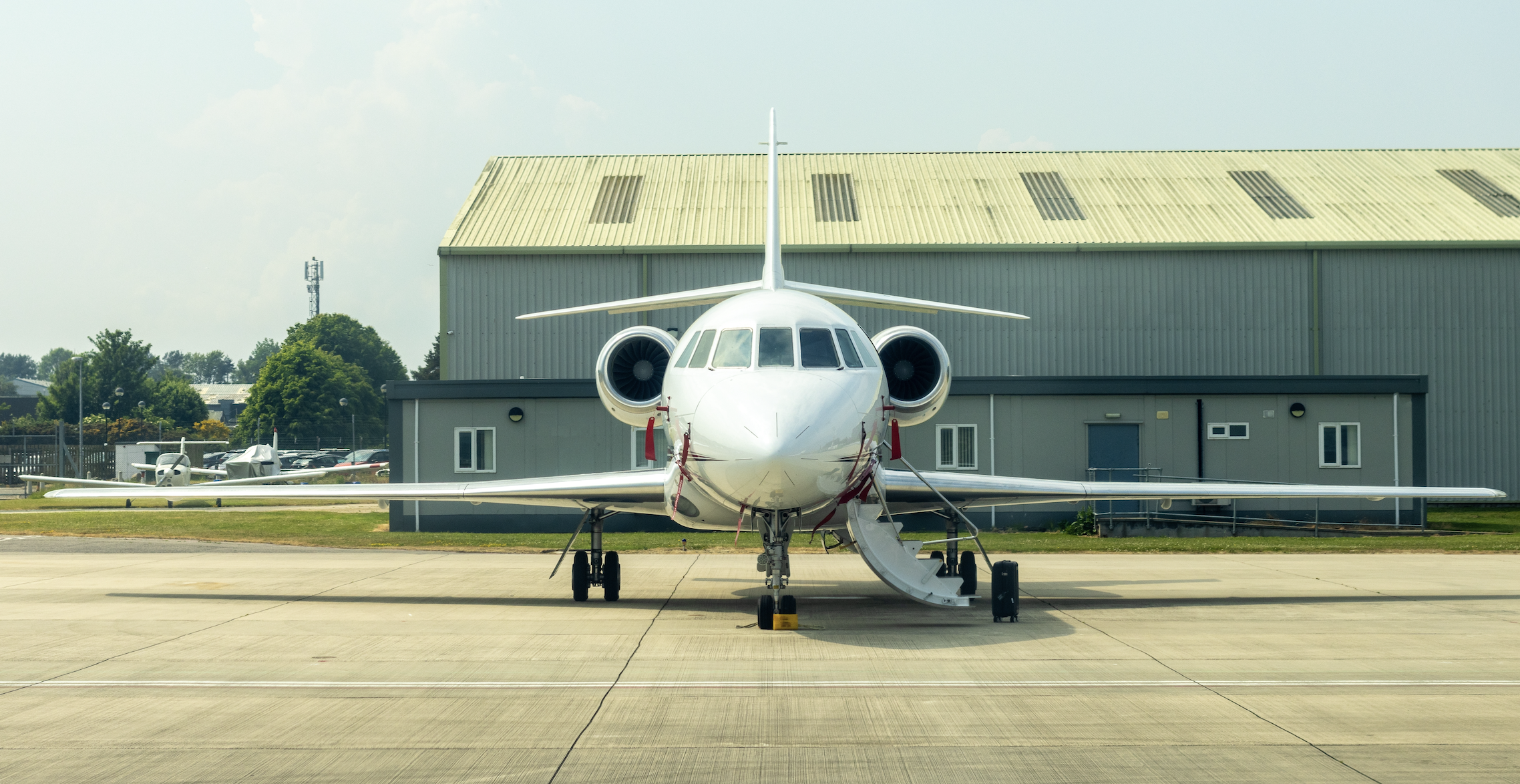 Business jet ready to board [Credit: Shutterstock]
